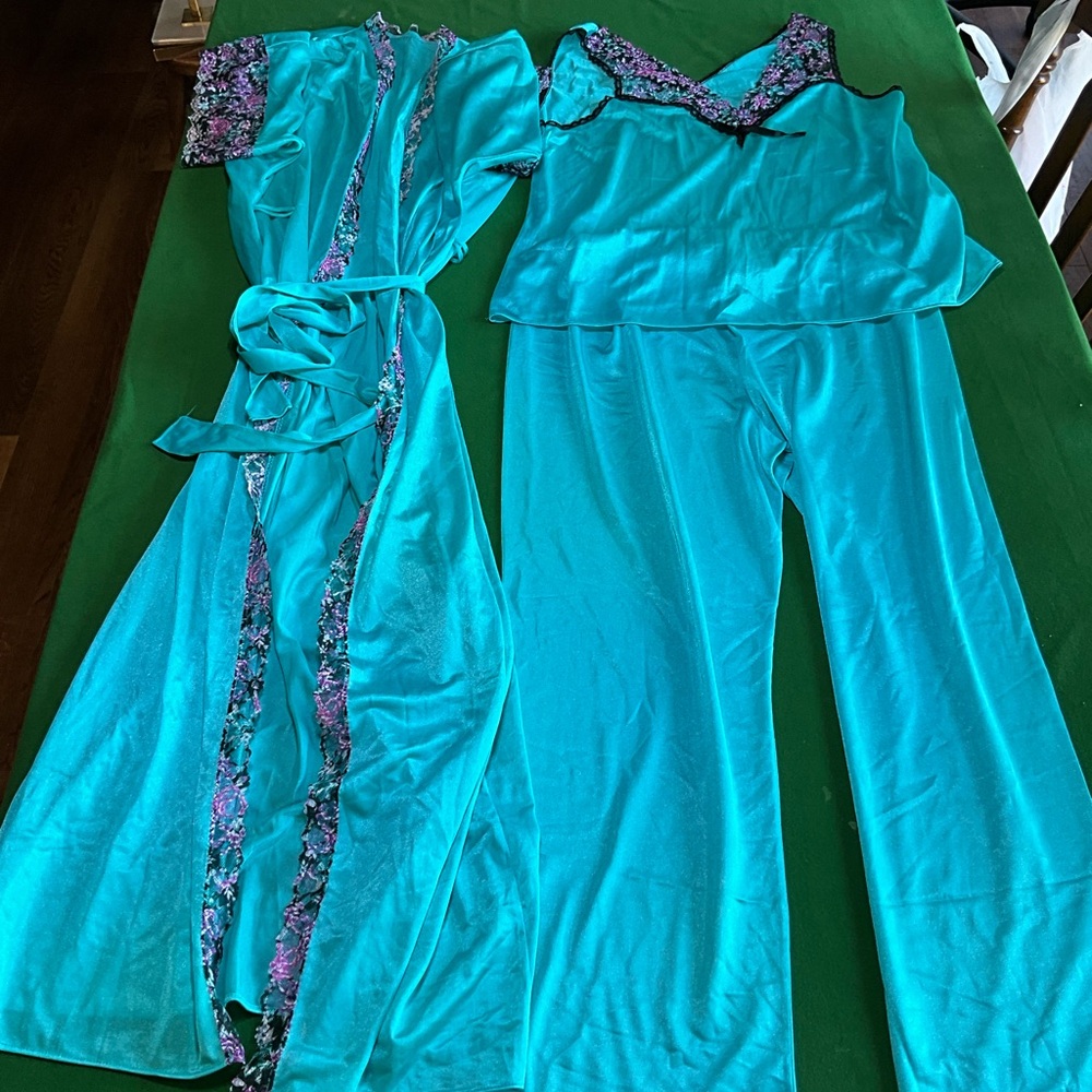 3 piece lady cameo lingerie set